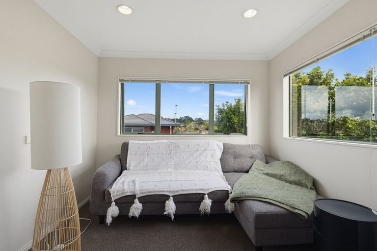 Photo of property in 6 Chadlington Avenue, Henderson, Auckland, 0612