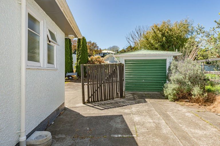 Photo of property in 62 Parkes Avenue, Saint Johns Hill, Whanganui, 4501