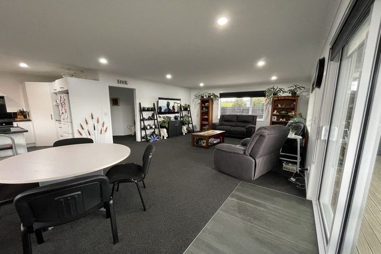Photo of property in 110 Cracroft Street, Waitara, 4320