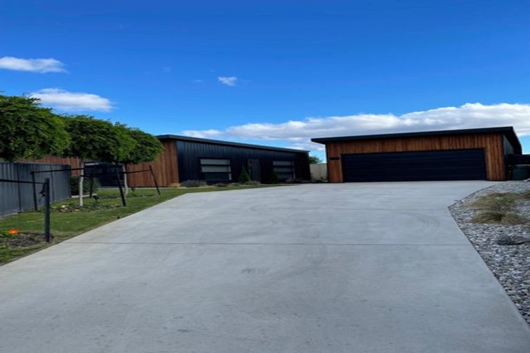 Photo of property in 10 Caledonian Place, Cromwell, 9310