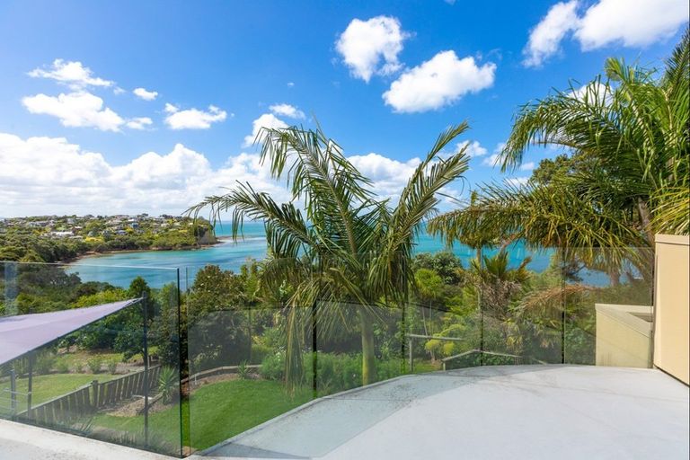 Photo of property in 1 Hurdlow Place, Manly, Whangaparaoa, 0930