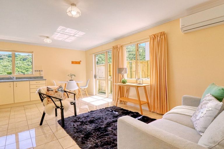 Photo of property in 102a Parkvale Road, Karori, Wellington, 6012