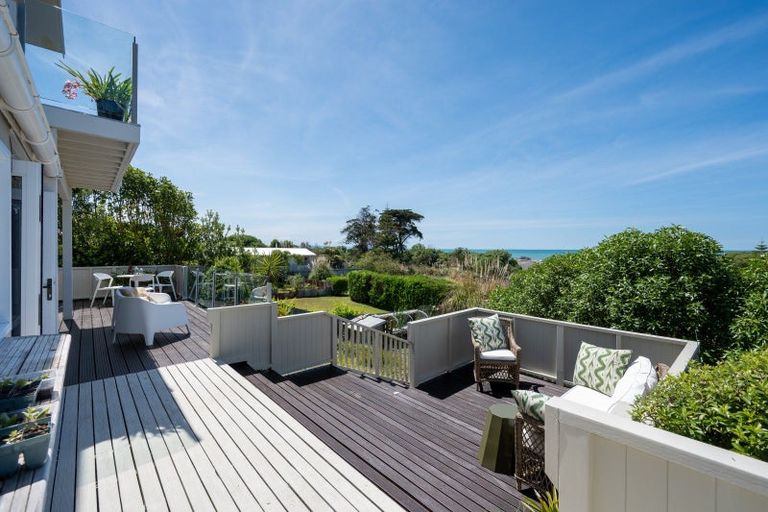 Photo of property in 2 Collison Terrace, Haumoana, 4102