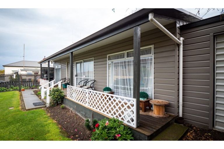 Photo of property in 12-12a Campbell Street, Maori Hill, Timaru, 7910