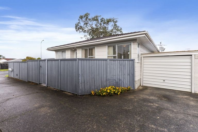 Photo of property in 1/103 Pigeon Mountain Road, Half Moon Bay, Auckland, 2012