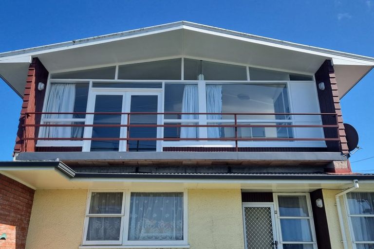 Photo of property in Cedarwood Flats, 5/15 Opaki Road, Lansdowne, Masterton, 5810
