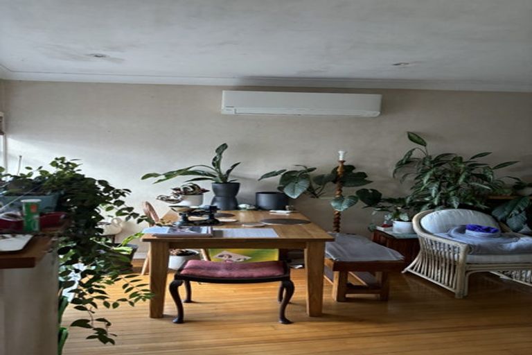 Photo of property in 2a Fenton Circus, Orakei, Auckland, 1071