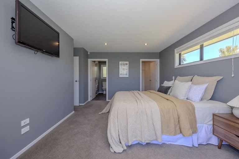 Photo of property in 18 Westview Road, Wanaka, 9305