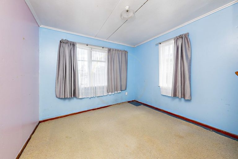 Photo of property in 3 Christmas Road, Manurewa, Auckland, 2102