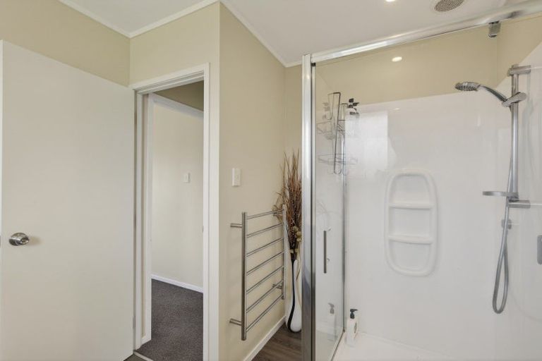 Photo of property in 19 Grenville Street, Marfell, New Plymouth, 4310