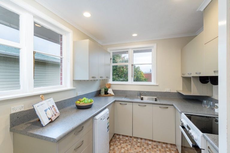 Photo of property in 15 Charles Street, Clouston Park, Upper Hutt, 5018
