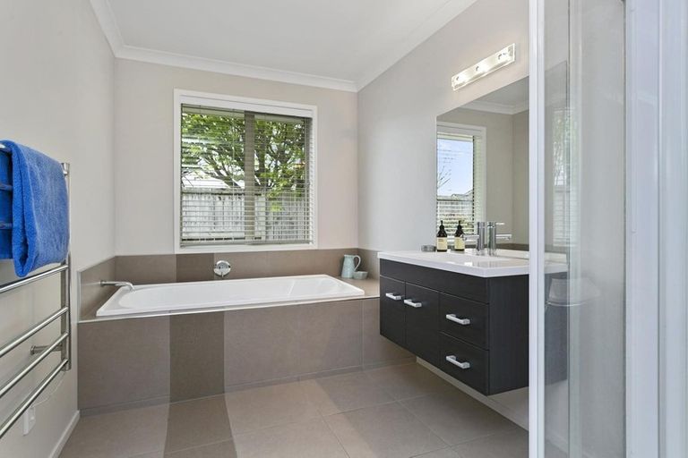 Photo of property in 21a Williams Street, Cambridge, 3434