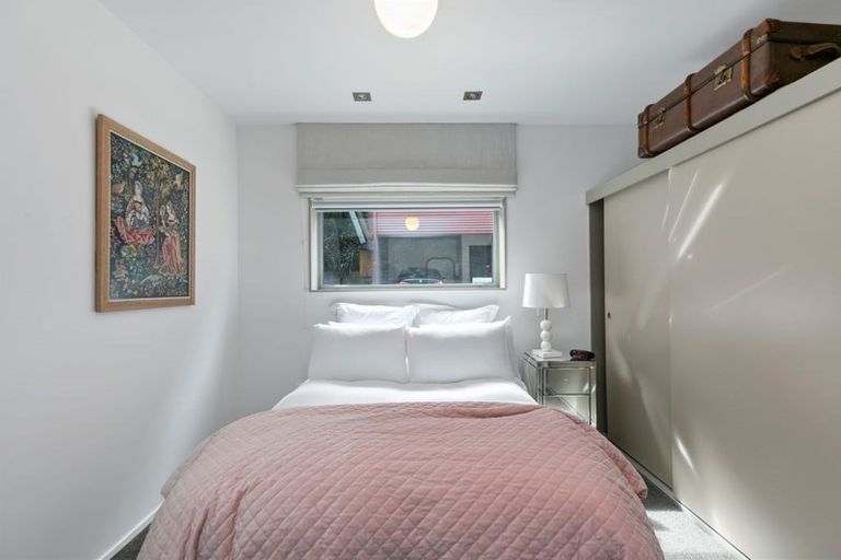 Photo of property in 20/2 Onslow Road, Khandallah, Wellington, 6035