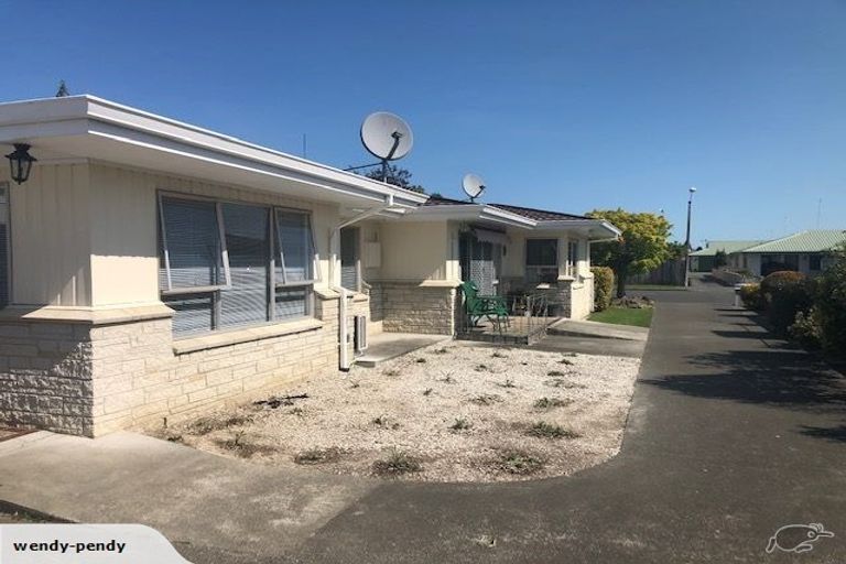 Photo of property in 2/8 Peddie Street, Taradale, Napier, 4112