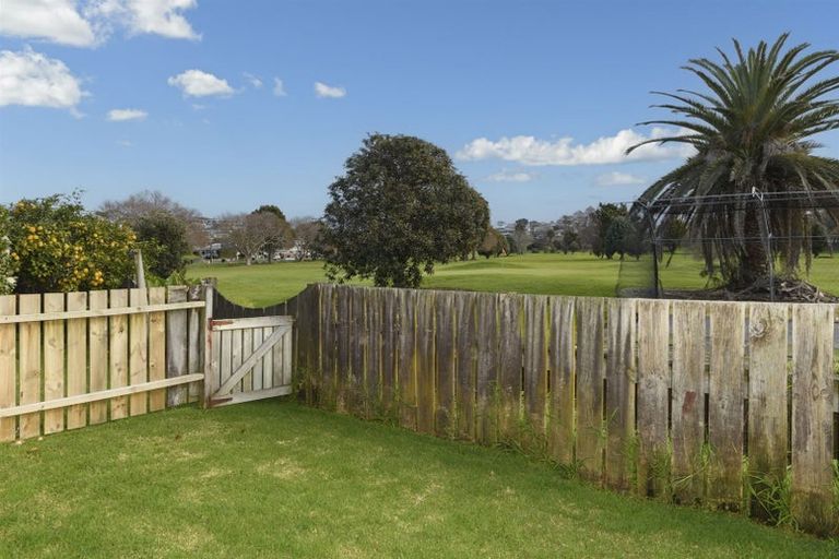 Photo of property in 4/35 Bureta Road, Otumoetai, Tauranga, 3110