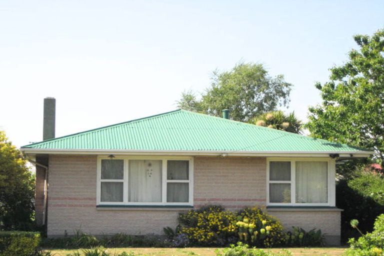 Photo of property in 76 Rowses Road, Aranui, Christchurch, 8061