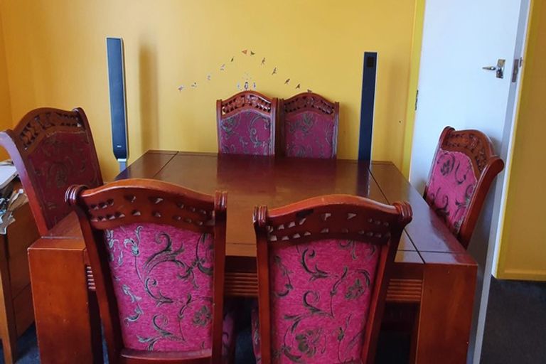 Photo of property in 385 West Coast Road, Glen Eden, Auckland, 0602