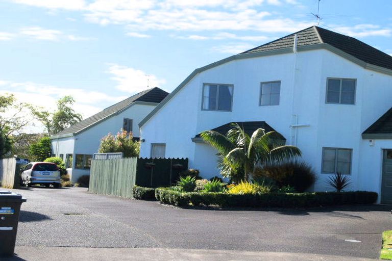 Photo of property in 10 Mt Blanc Place, Northpark, Auckland, 2013