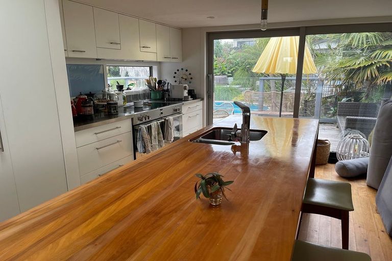 Photo of property in 14 Oruamo Place, Beach Haven, Auckland, 0626