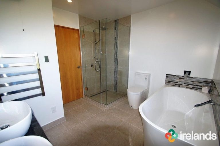 Photo of property in 2/16 Onslow Street, St Albans, Christchurch, 8014