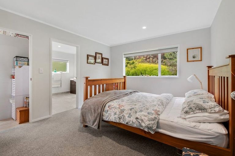 Photo of property in 812 Inland Road, Helensville, 0875