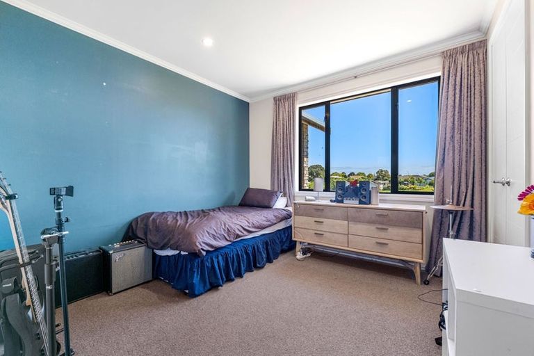 Photo of property in 14b Rennell Street, Frankleigh Park, New Plymouth, 4310