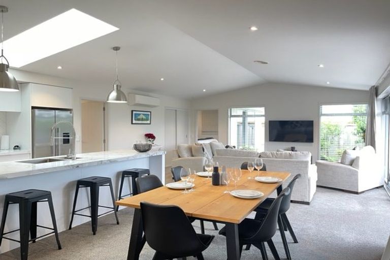 Photo of property in 14 Hiria Crescent, Papamoa Beach, Papamoa, 3118