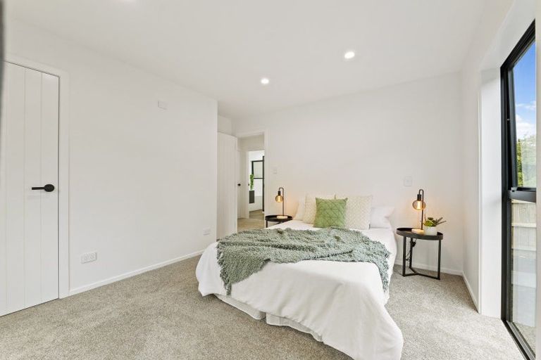 Photo of property in 11 Marina Grove, Frankleigh Park, New Plymouth, 4310