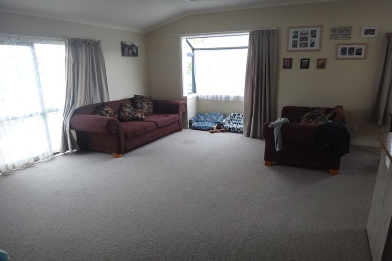 Photo of property in 17 Heatherlea Heights, Feilding, 4702