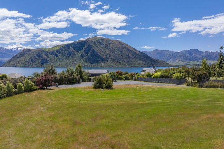 Photo of property in 33 Penrith Park Drive, Wanaka, 9305