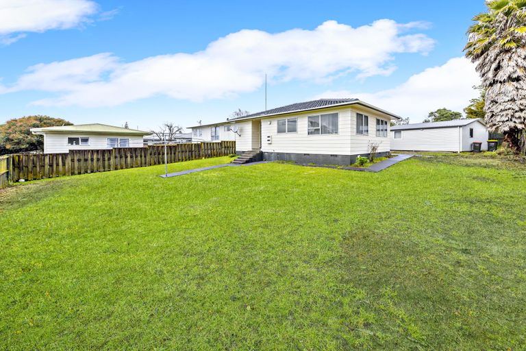 Photo of property in 20 Minton Place, Manurewa, Auckland, 2102