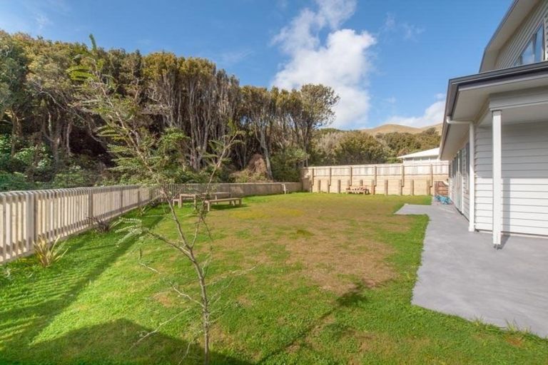 Photo of property in 5 Crompton Avenue, Churton Park, Wellington, 6037
