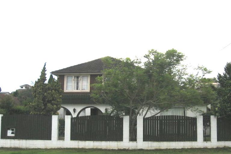 Photo of property in 20 Woodside Road, Massey, Auckland, 0614