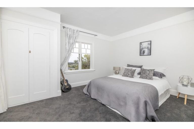 Photo of property in 1/17b Cracroft Terrace, Cashmere, Christchurch, 8022