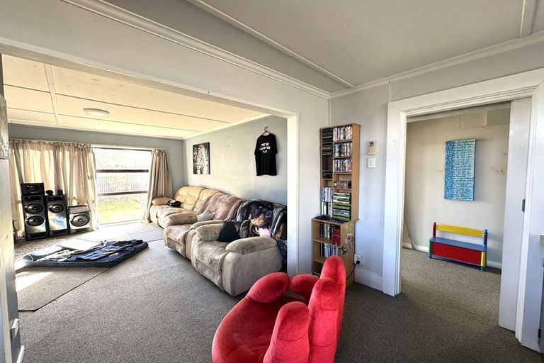Photo of property in 105 Clyde Street, Balclutha, 9230