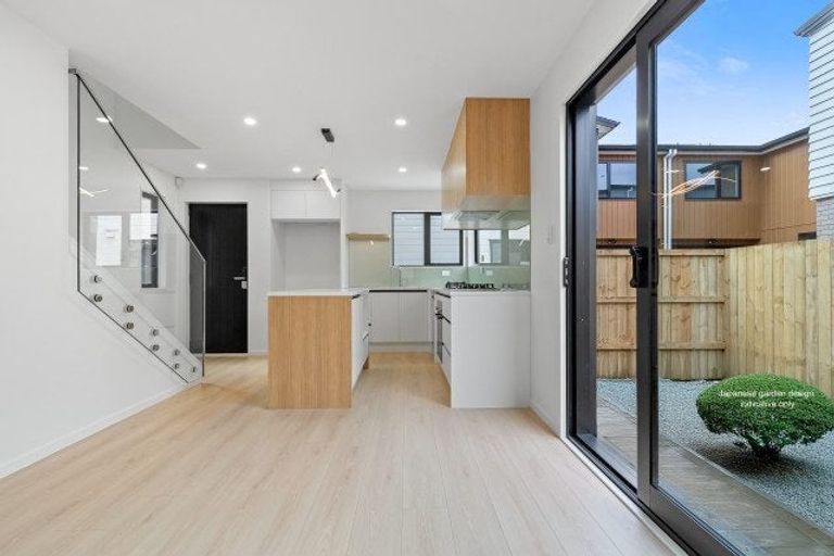 Photo of property in 2/1 O'connell Street, Manurewa, Auckland, 2102