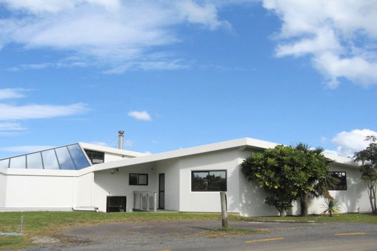 Photo of property in 203 Paku Drive, Tairua, 3508