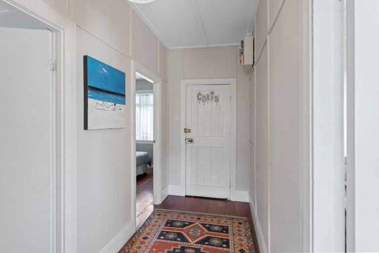 Photo of property in 13 Waimea Road, Waikanae Beach, Waikanae, 5036