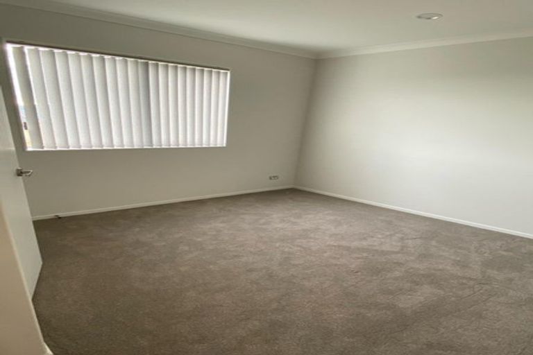 Photo of property in 48 Tir Conaill Avenue, Flat Bush, Auckland, 2019