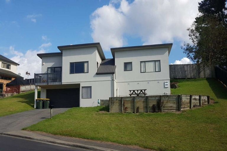 Photo of property in 6 Ruze Vida Drive, Massey, Auckland, 0614