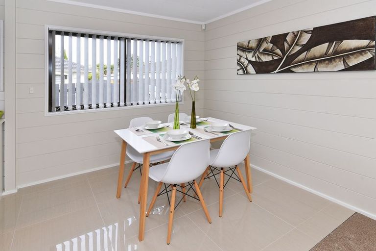 Photo of property in 22a Sutton Crescent, Papakura, 2110