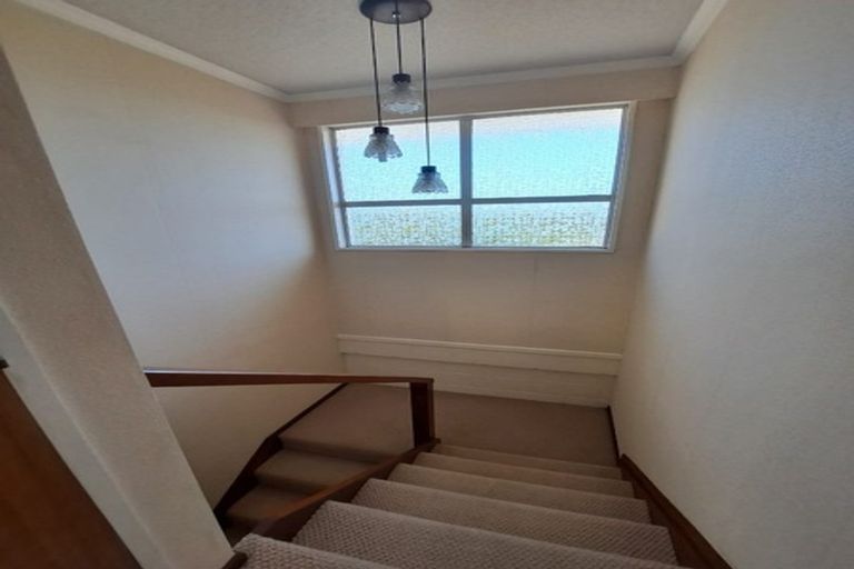 Photo of property in 56 Nevada Drive, Merrilands, New Plymouth, 4312