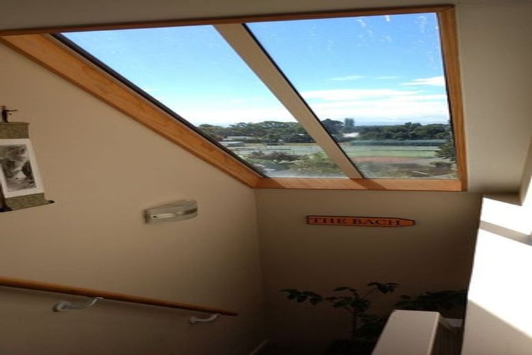 Photo of property in 5 Sherwood Lane, Cashmere, Christchurch, 8022