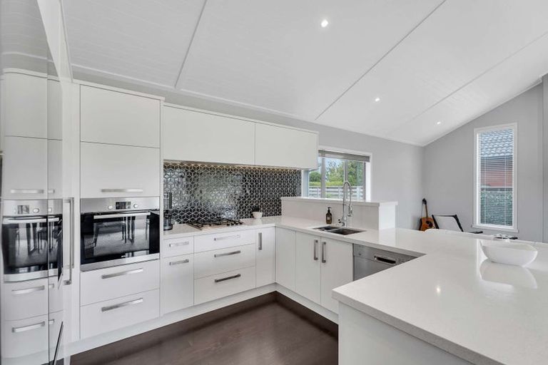 Photo of property in 4 Roseberry Place, Whitianga, 3510