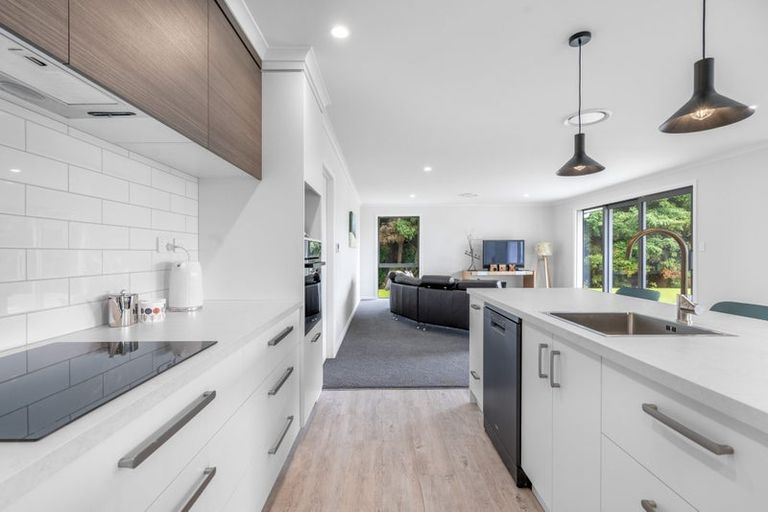 Photo of property in 92 Blairlogie Close, Otatara, Invercargill, 9879