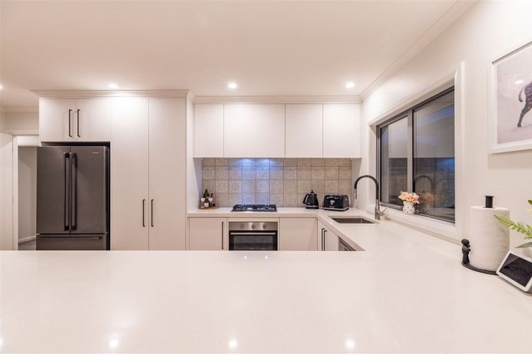 Photo of property in 4a Freedom Drive, Kelvin Grove, Palmerston North, 4414