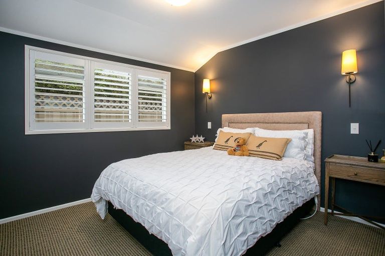 Photo of property in 6 Abergeldie Way, Cambridge, 3434