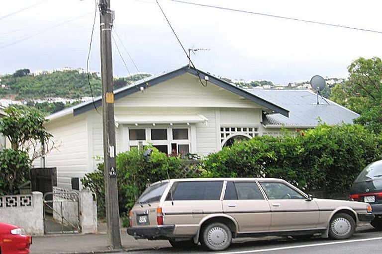 Photo of property in 542 Adelaide Road, Berhampore, Wellington, 6023