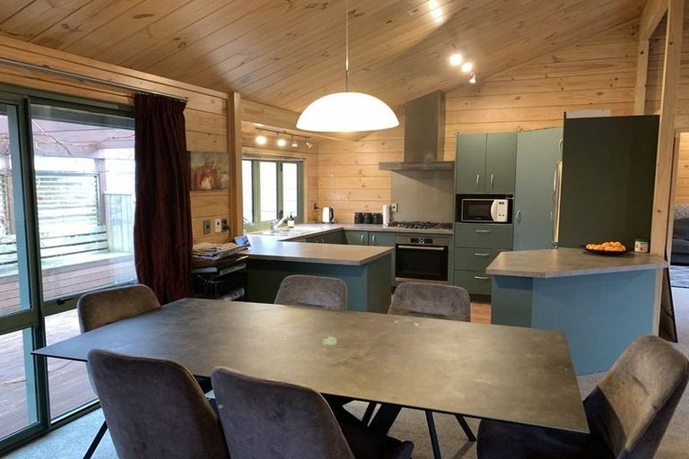 Photo of property in 8a Riverstone Drive, Riverstone Terraces, Upper Hutt, 5018