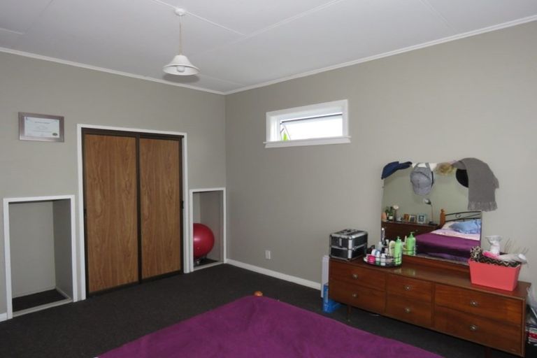 Photo of property in 24 Fonblanque Street, Westport, 7825